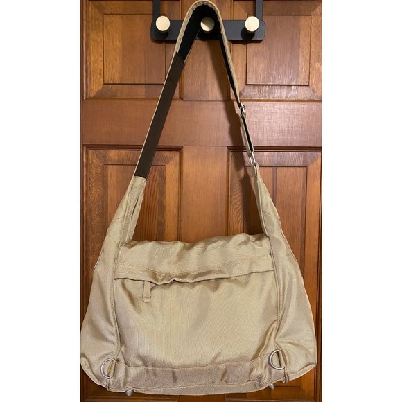 Pottery Barn Kids Convertible 2 in1 Diaper Bag Messenger/Backpack + Changing Pad - Picture 14 of 16